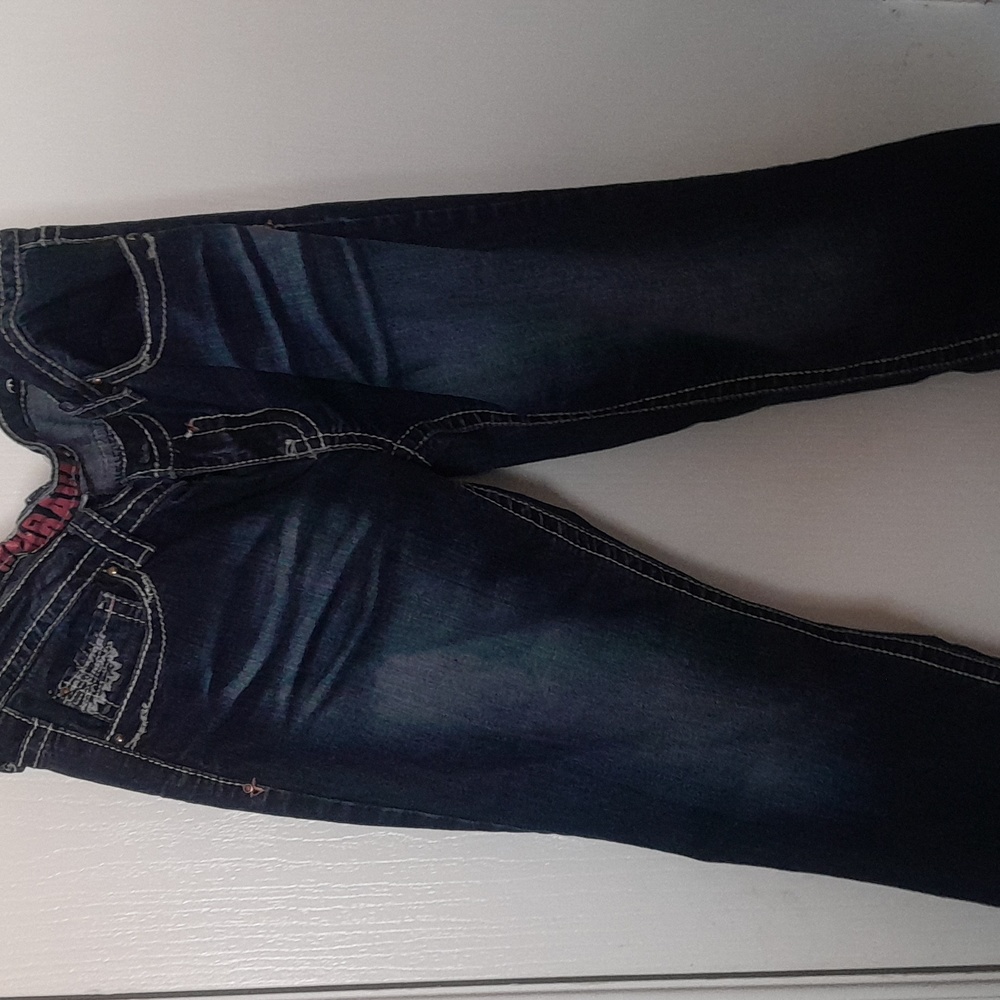 Hydraulic capris